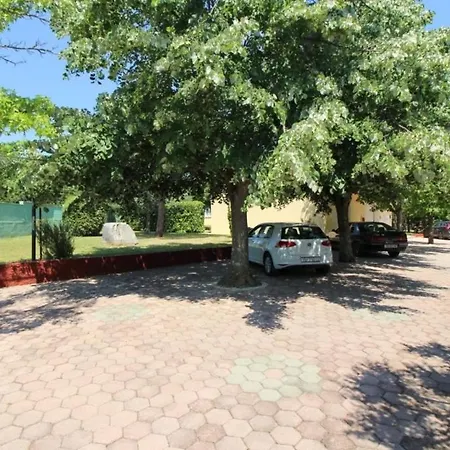 In With Balcony, Air Conditioning, Wi-fi, Washing Machine *